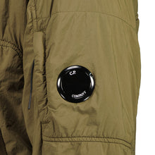 Load image into Gallery viewer, Cp Company G.D.P Lens Polartec Jacket In Ivy Green
