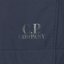 Load image into Gallery viewer, Cp Company Dyshell Hooded Jacket In Navy
