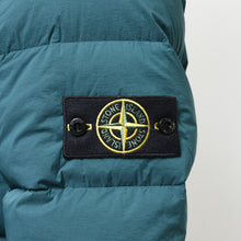 Load image into Gallery viewer, Stone Island Seamless Tunnel Nylon Down-Tc Coat Green
