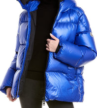 Load image into Gallery viewer, Moncler Damavand Padded Short Down Jacket in Blue
