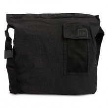 Load image into Gallery viewer, Cp Company Metropolis Patch Logo Cross Bodybag In Black
