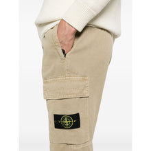 Load image into Gallery viewer, Stone Island Re-T Cargo Pants In Stucco
