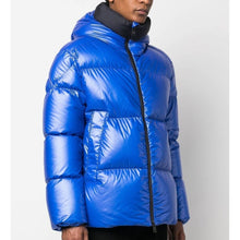 Load image into Gallery viewer, Moncler Damavand Padded Short Down Jacket in Blue
