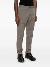 Load image into Gallery viewer, Stone Island Re-T Cargo Pants In Walnut Brown
