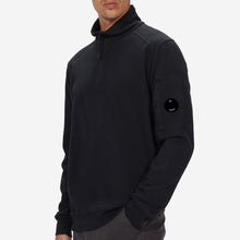 Load image into Gallery viewer, Cp Company Light Fleece Lens Quarter Zip In Black
