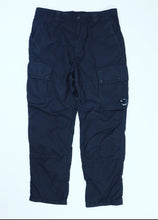 Load image into Gallery viewer, Cp Company Flatt Nylon Loose Fit Nylon Cargo Pants In Navy
