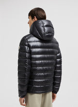 Load image into Gallery viewer, Moncler Besines Down Jacket In Navy
