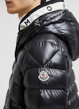 Load image into Gallery viewer, Moncler Besines Down Jacket In Navy
