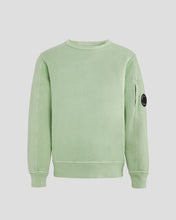 Load image into Gallery viewer, Cp Company Junior Lens Sweatshirt In Green 042
