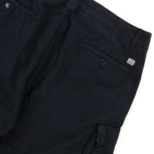 Load image into Gallery viewer, Cp Company Twill Stretch Utility Cargo Shorts In Navy
