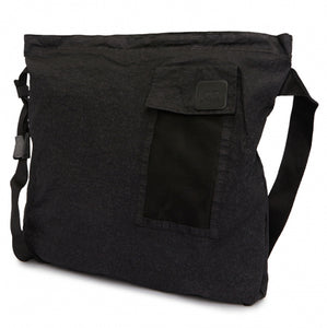 Cp Company Metropolis Patch Logo Cross Bodybag In Black