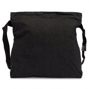 Cp Company Metropolis Patch Logo Cross Bodybag In Black