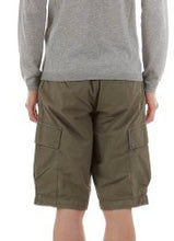 Load image into Gallery viewer, Cp Company Stretch Twill Cargo Shorts In Beige
