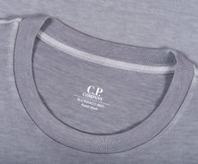 Load image into Gallery viewer, CP Company Jersey 24/1 Logo T-Shirt in Grey
