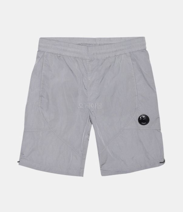 CP Company Chrome-R Shorts In Grey