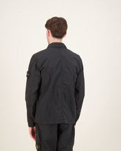 Load image into Gallery viewer, Stone Island Nylon Metal Overshirt Econyl In Black
